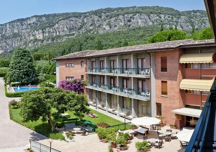 Hotel Gabbiano - Garda Lake Collection